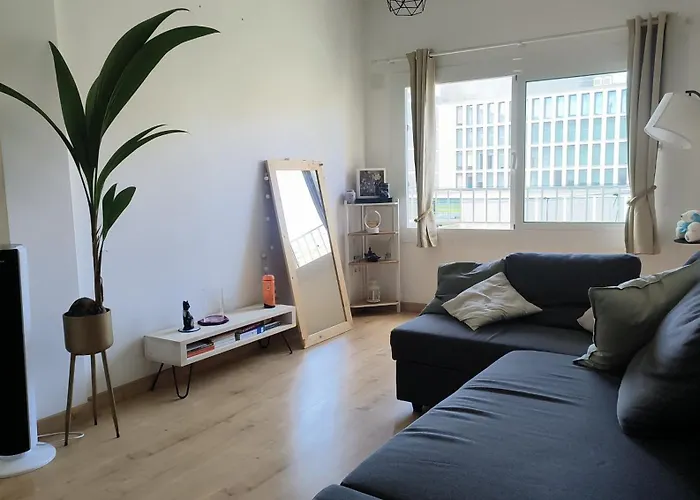 Bright And Comfy Remote Work Bcn